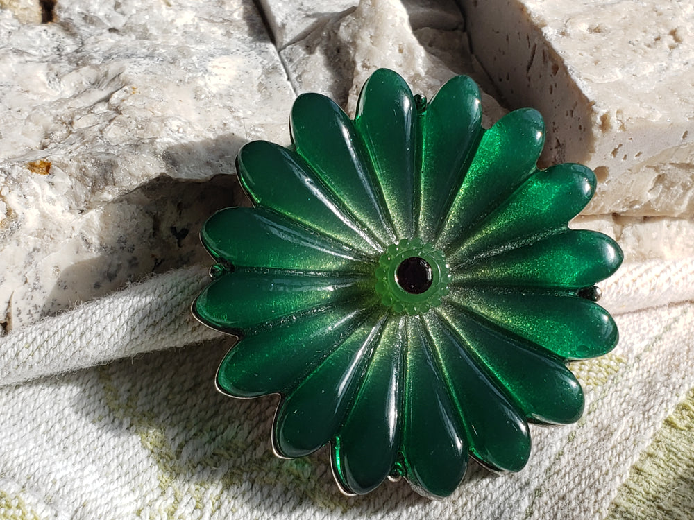 1960s Retro vintage green molded glass flower brooch