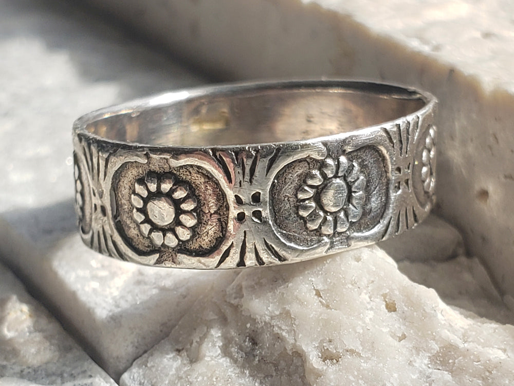 Silver patterned band / Daisy  floral band / Silver Wide Band