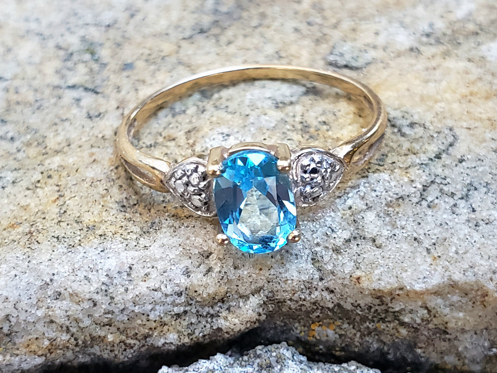 Blue Topaz Ring / December Birthstone Ring / Sky-Blue Topaz ring