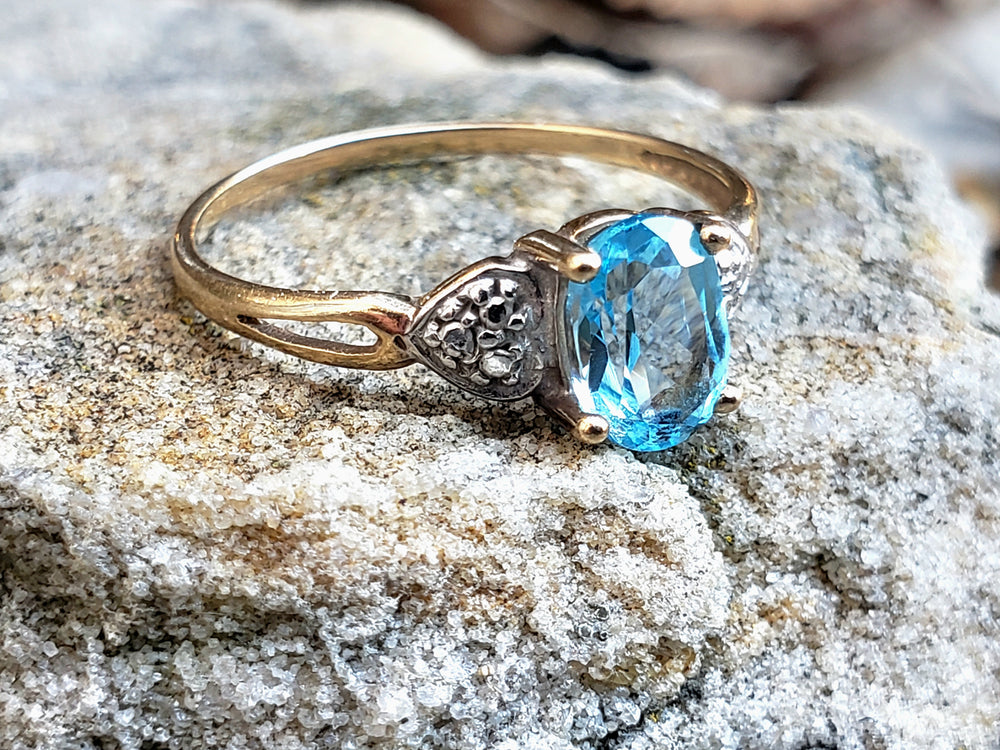 Blue Topaz Ring / December Birthstone Ring / Sky-Blue Topaz ring