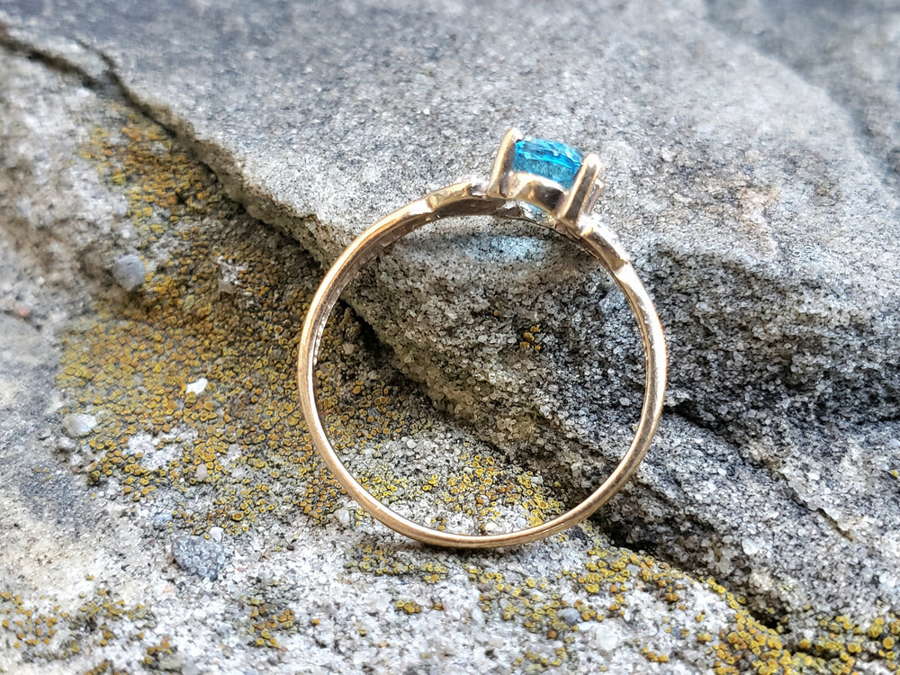 Blue Topaz Ring / December Birthstone Ring / Sky-Blue Topaz ring