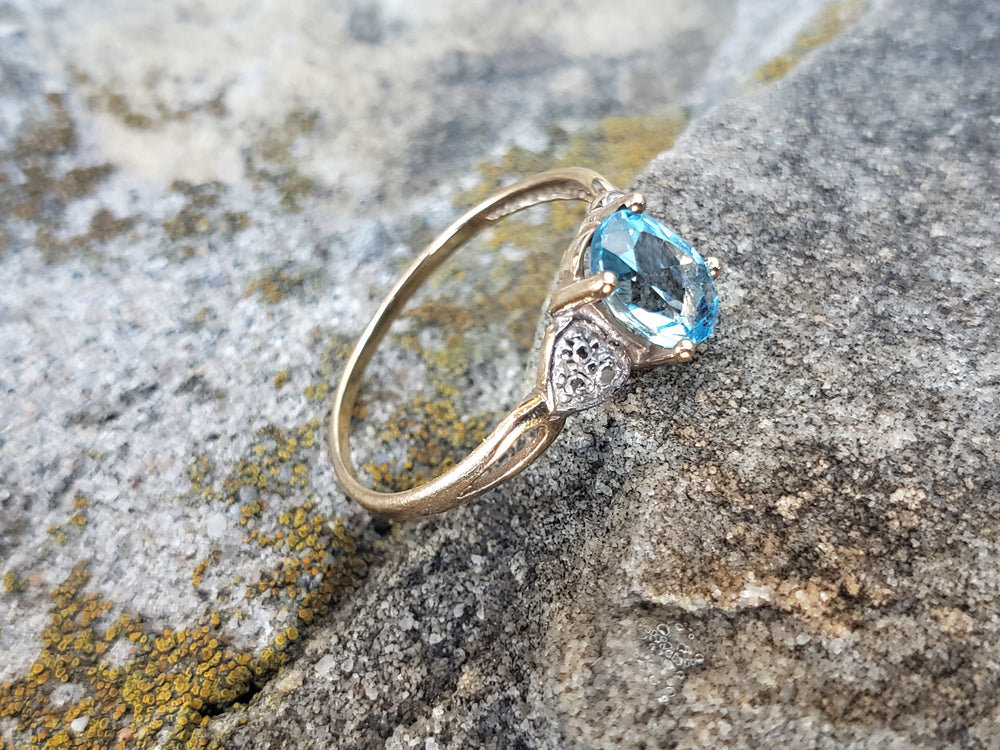 Blue Topaz Ring / December Birthstone Ring / Sky-Blue Topaz ring