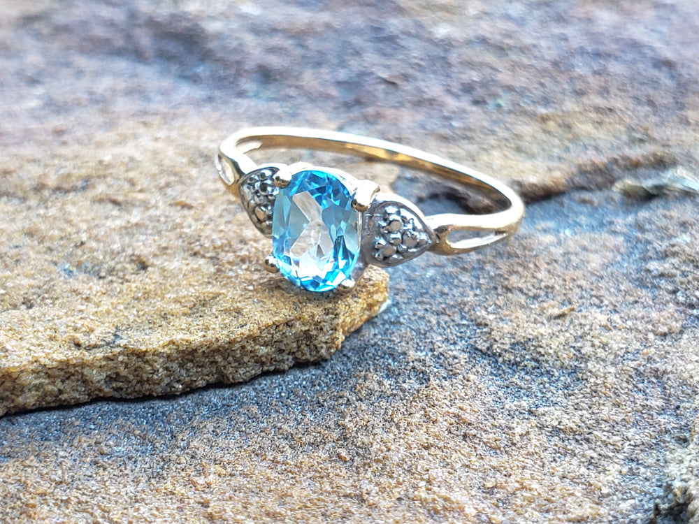 Blue Topaz Ring / December Birthstone Ring / Sky-Blue Topaz ring