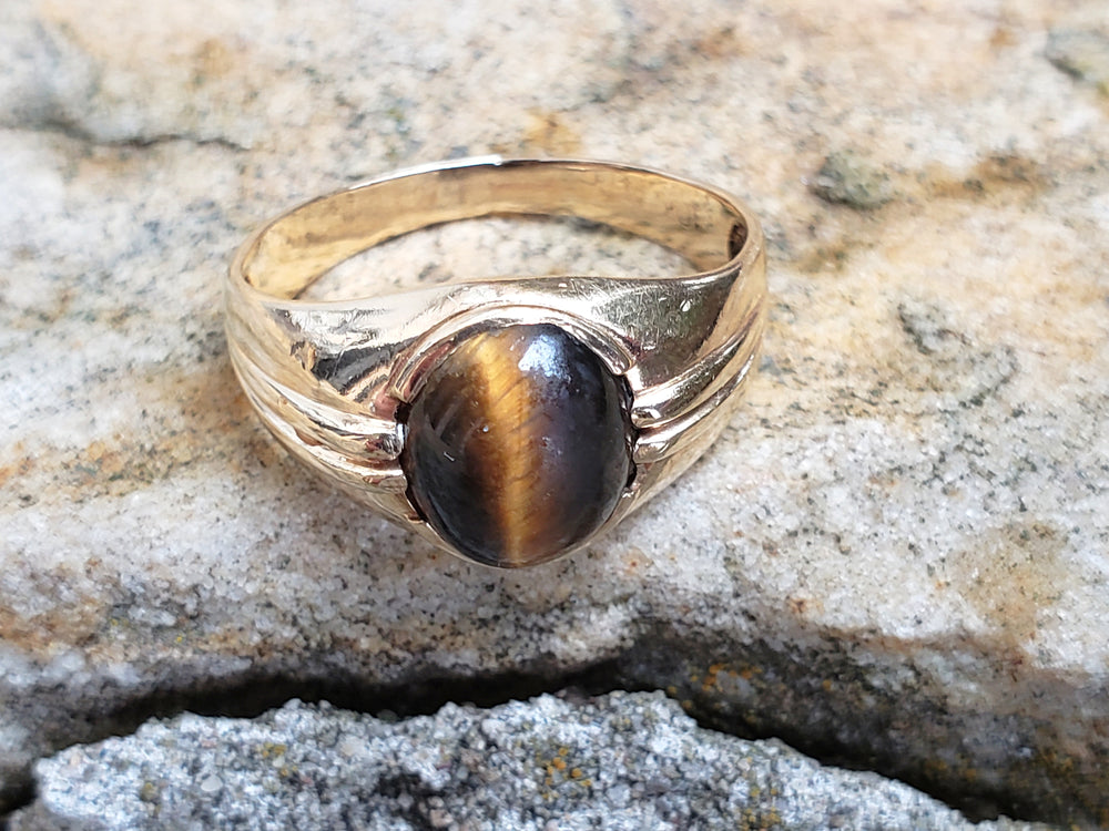 Tigers eye signet ring / Tiger's eye Ring / Cats Eye Ring