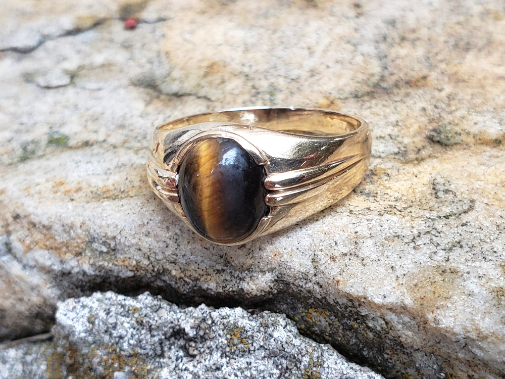 Tigers eye signet ring / Tiger's eye Ring / Cats Eye Ring