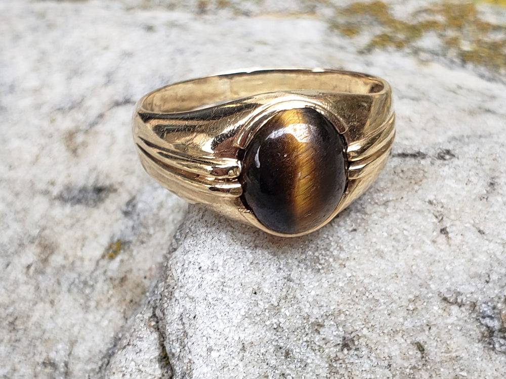 Tigers eye signet ring / Tiger's eye Ring / Cats Eye Ring