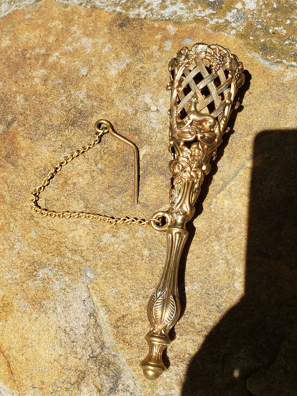 Brass tussie-mussie / Bouquet Holder / Vintage Bouquet Holder