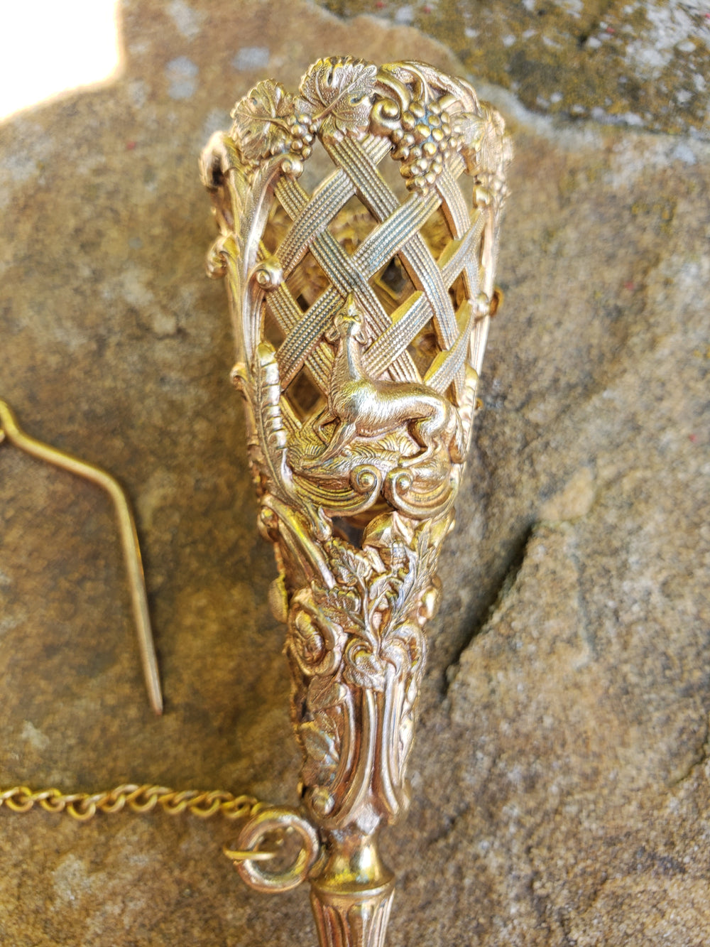 Brass tussie-mussie / Bouquet Holder / Vintage Bouquet Holder
