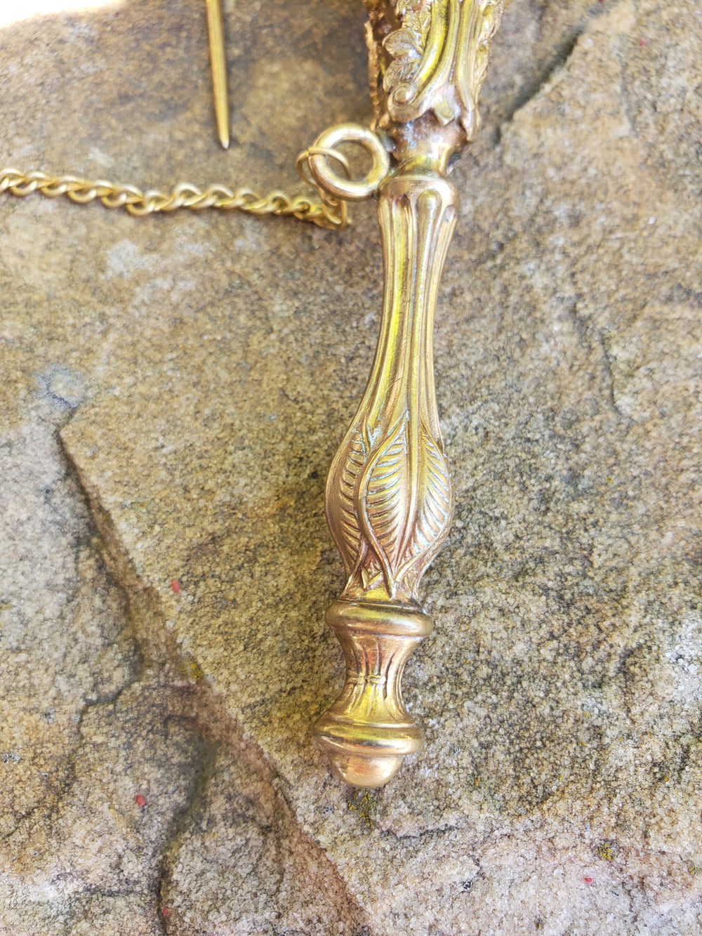 Brass tussie-mussie / Bouquet Holder / Vintage Bouquet Holder