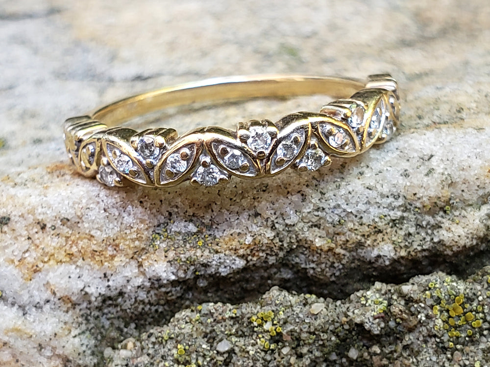Diamond Semi-Eternity Band / Floral Leaves Band / Diamond Ring