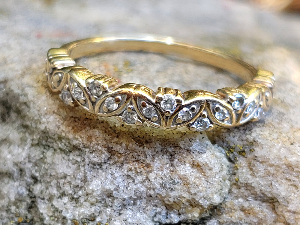 Diamond Semi-Eternity Band / Floral Leaves Band / Diamond Ring
