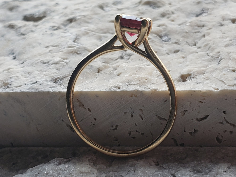 Garnet Ring / January Birthstone Ring