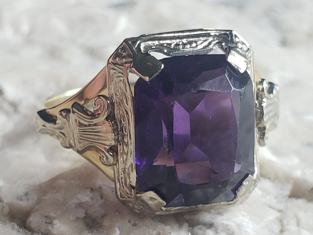Art Deco Pinky Ring / Amethyst Signet Ring