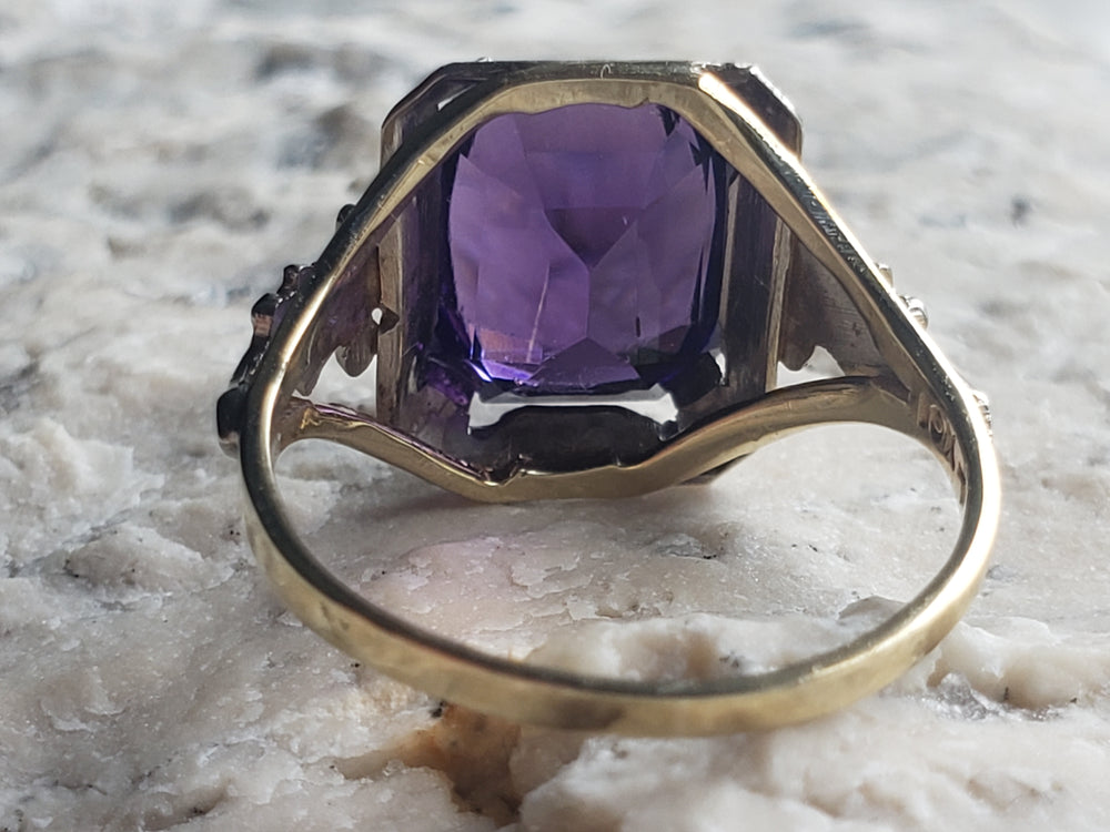 Art Deco Pinky Ring / Amethyst Signet Ring