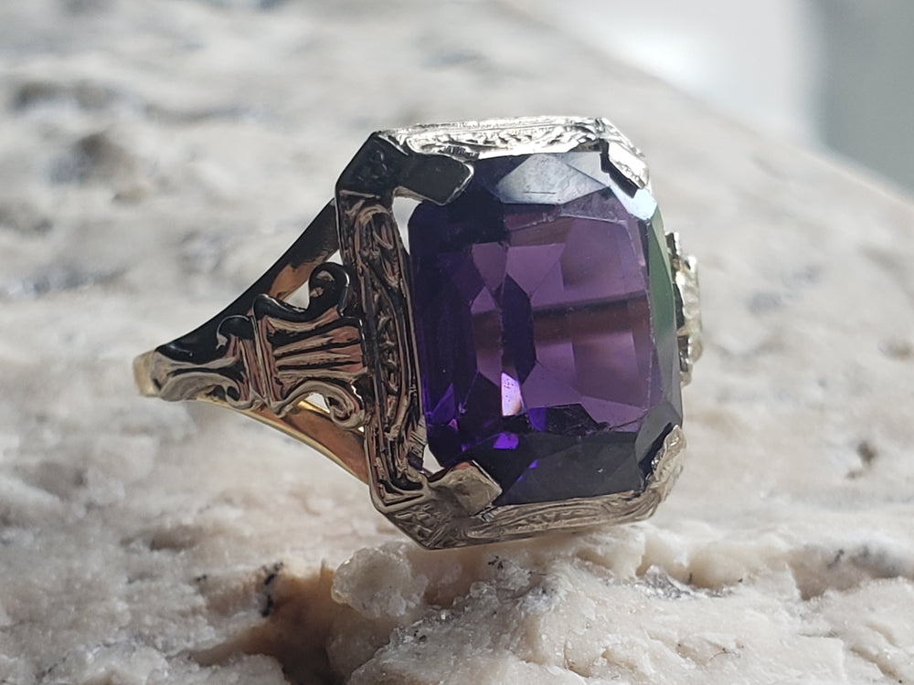 Art Deco Pinky Ring / Amethyst Signet Ring