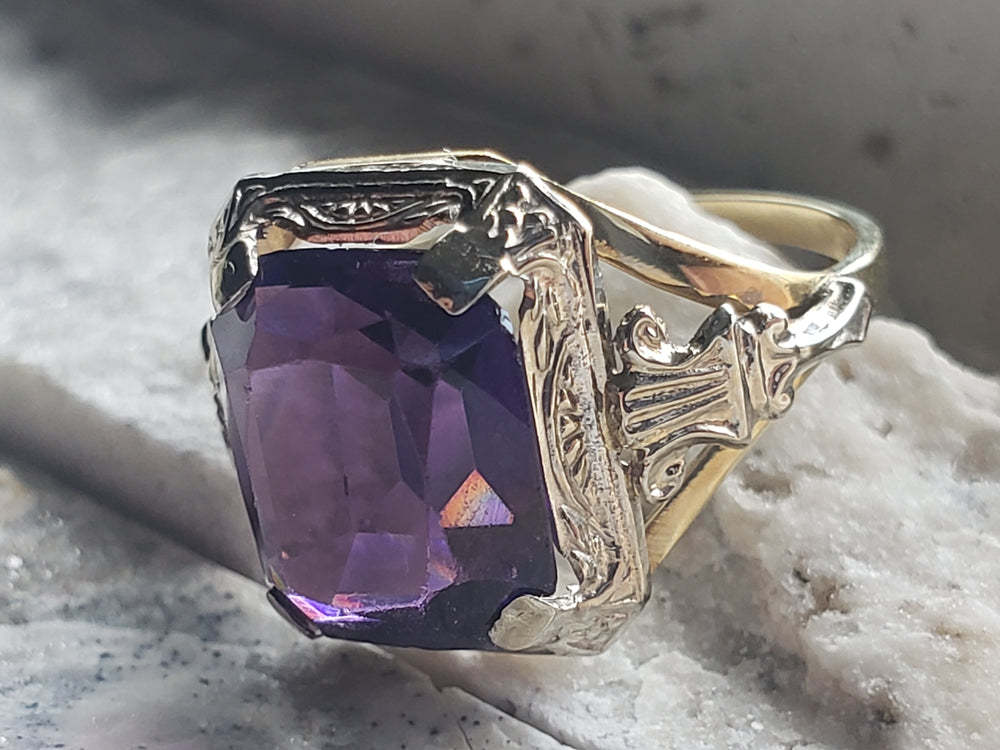 Art Deco Pinky Ring / Amethyst Signet Ring