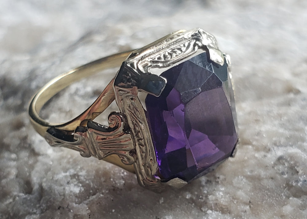 Art Deco Pinky Ring / Amethyst Signet Ring