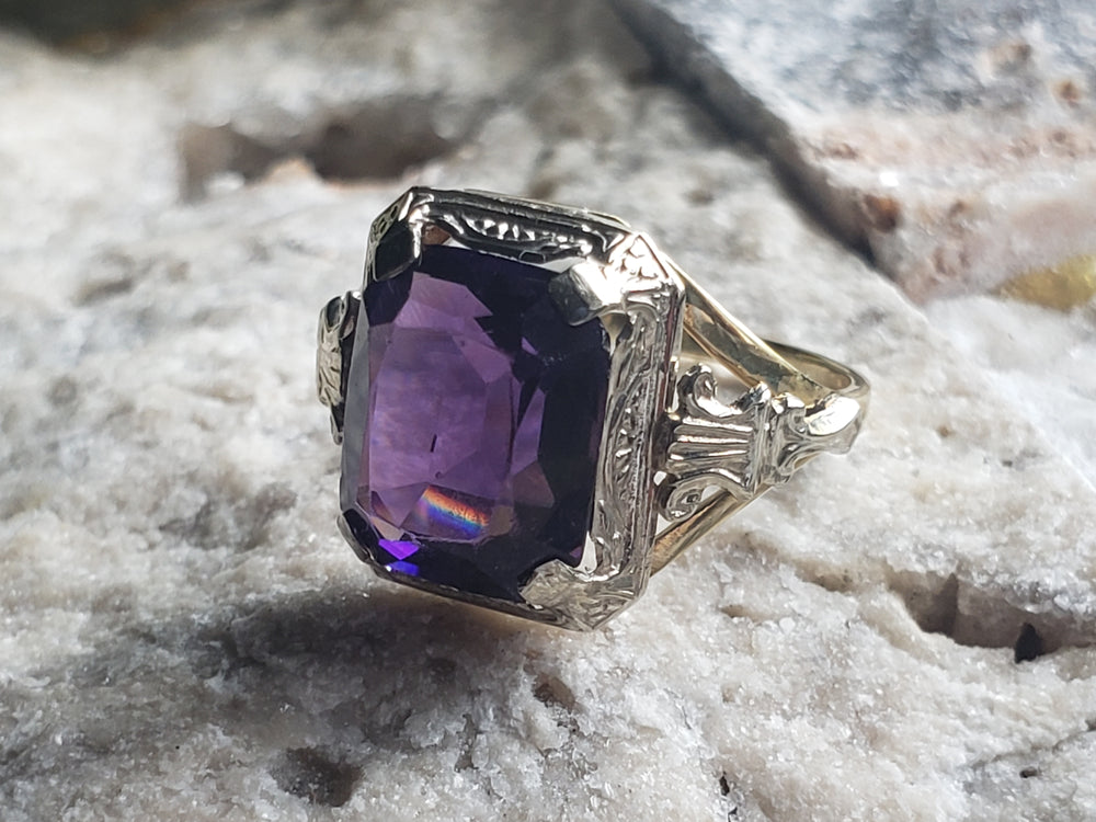 Art Deco Pinky Ring / Amethyst Signet Ring
