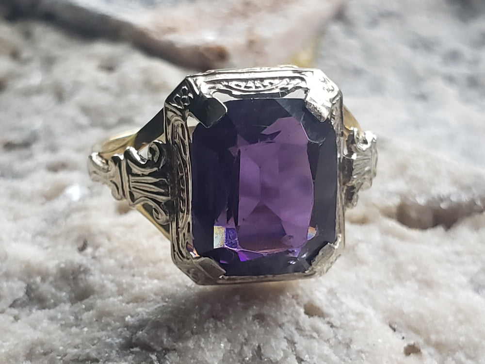 Art Deco Pinky Ring / Amethyst Signet Ring