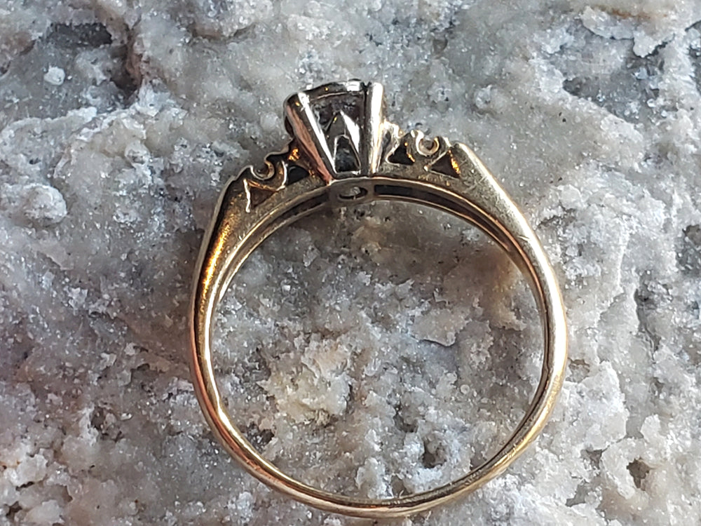 Vintage Diamond Engagement Ring / Three Stone Diamond Engagement Ring