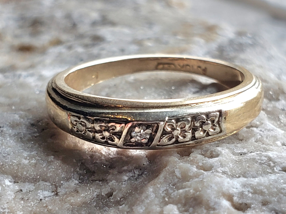 Forget Me Not Wedding Band / Vintage Wedding Ring