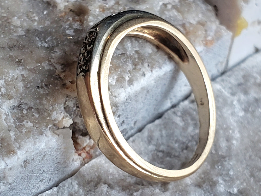 Forget Me Not Wedding Band / Vintage Wedding Ring