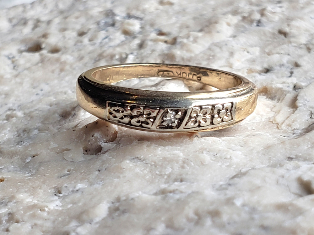 Forget Me Not Wedding Band / Vintage Wedding Ring