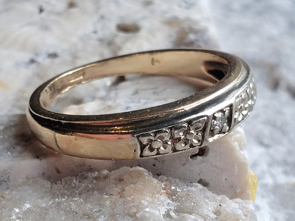 Forget Me Not Wedding Band / Vintage Wedding Ring