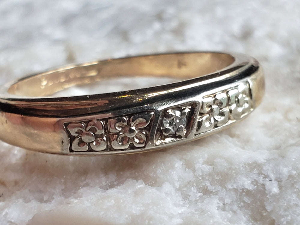 Forget Me Not Wedding Band / Vintage Wedding Ring