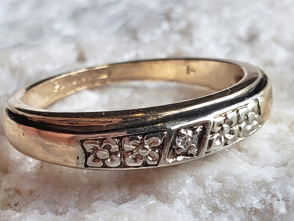 Forget Me Not Wedding Band / Vintage Wedding Ring