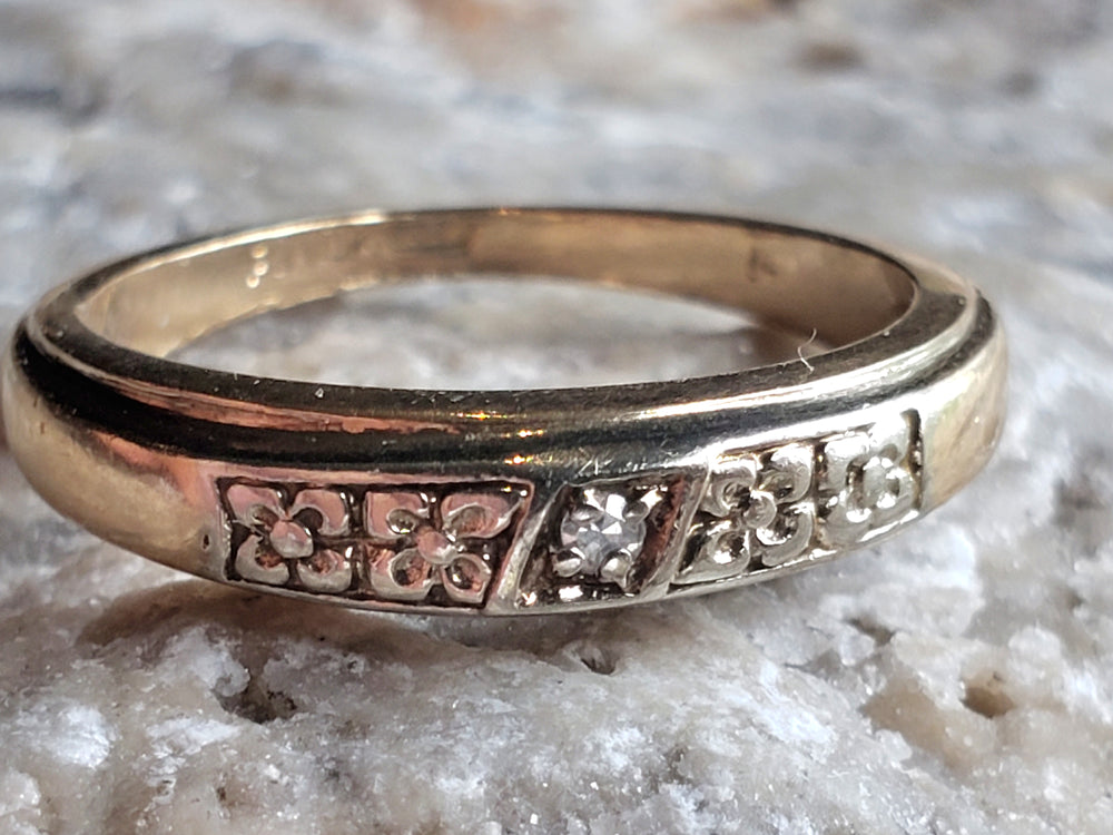 Forget Me Not Wedding Band / Vintage Wedding Ring