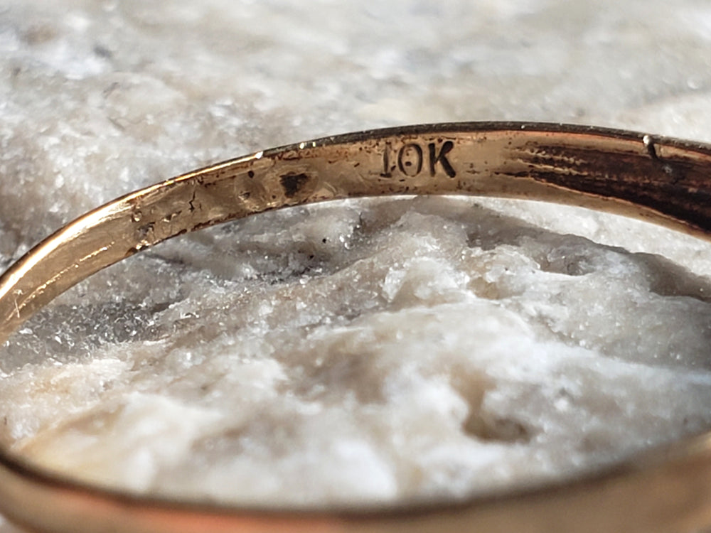 Dainty Vintage Wedding Band / Diamond Wedding Band / Promise Ring