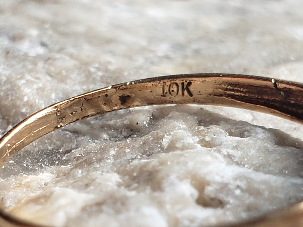 Dainty Vintage Wedding Band / Diamond Wedding Band / Promise Ring