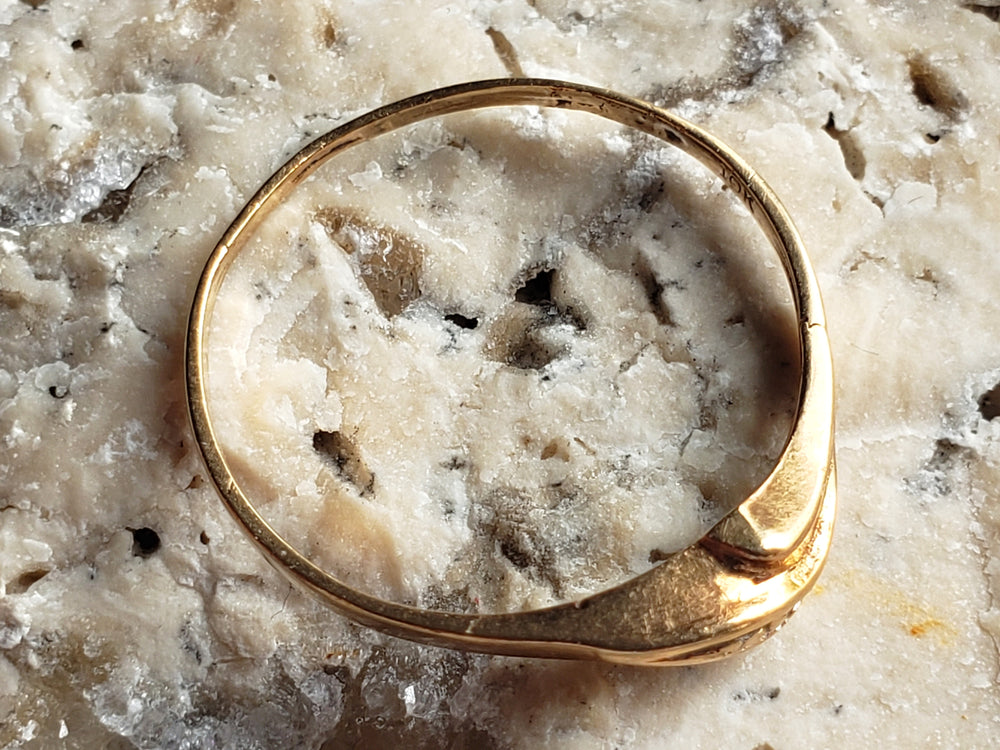 Dainty Vintage Wedding Band / Diamond Wedding Band / Promise Ring