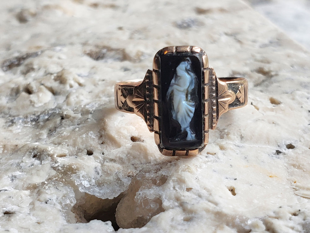 Victorian Grand Period (Circa 1861 - 1880) Onyx Cameo Ring