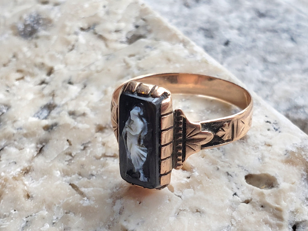 Victorian Grand Period (Circa 1861 - 1880) Onyx Cameo Ring