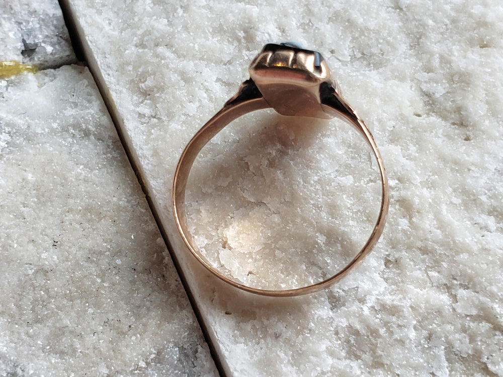 Victorian Grand Period (Circa 1861 - 1880) Onyx Cameo Ring