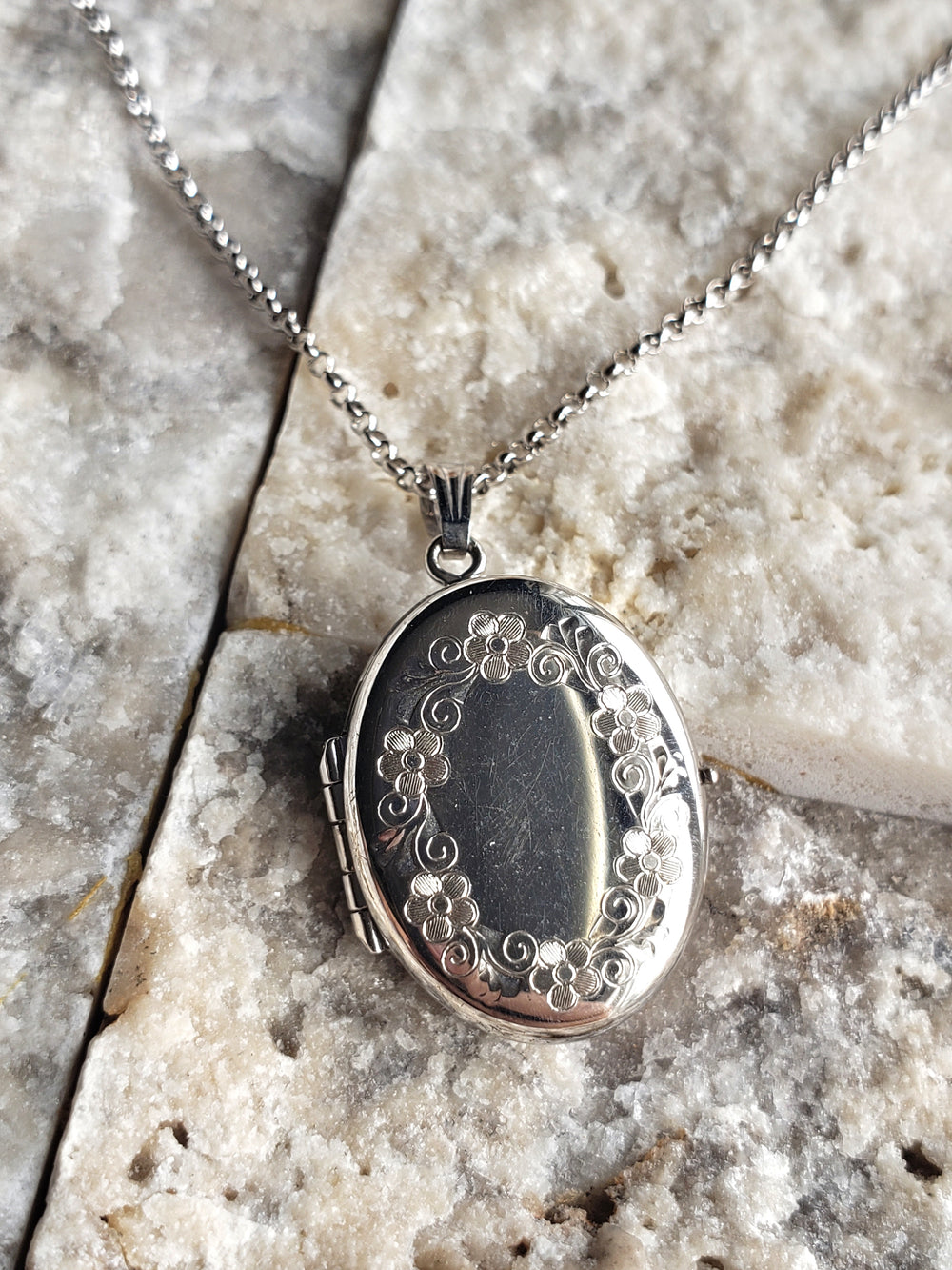 Four Picture Silver Locket / Marathon Locket