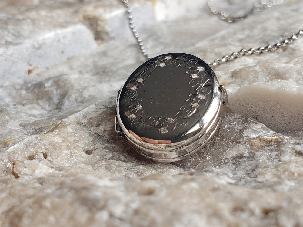 Four Picture Silver Locket / Marathon Locket