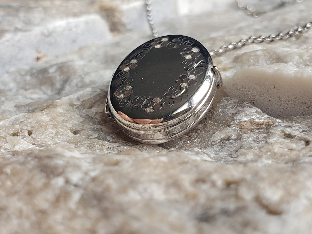 Four Picture Silver Locket / Marathon Locket