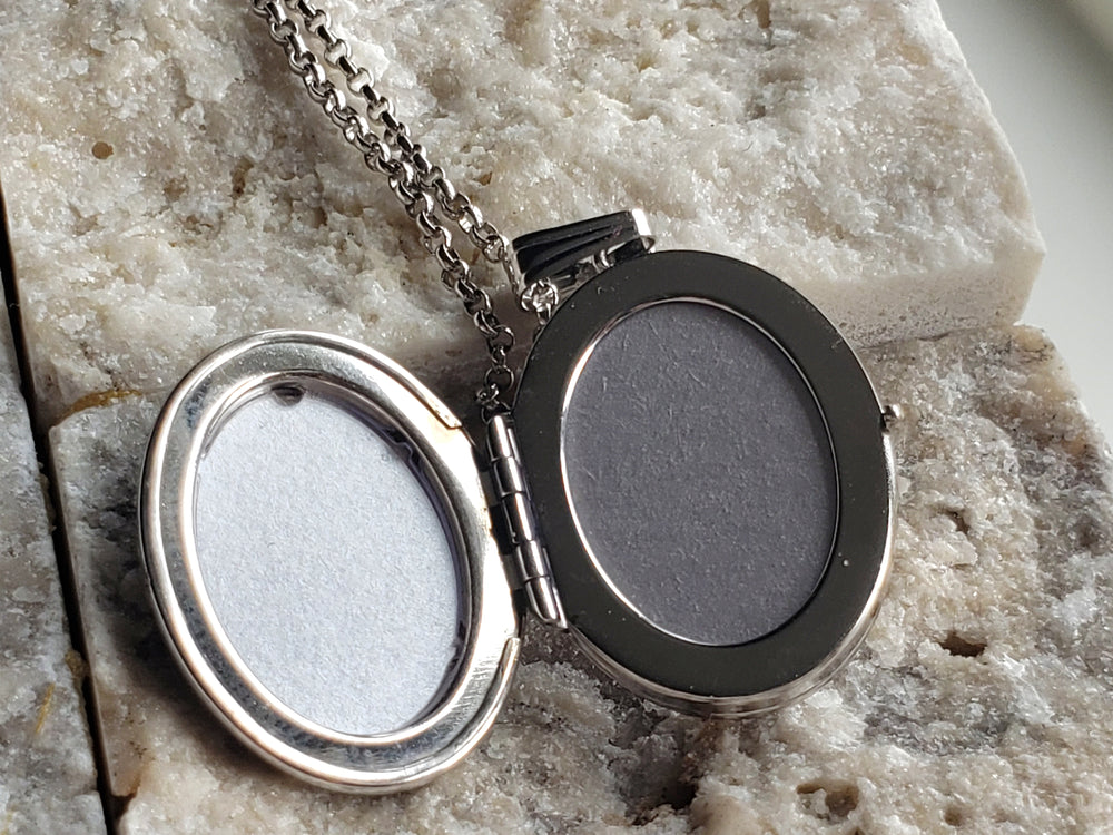 Four Picture Silver Locket / Marathon Locket