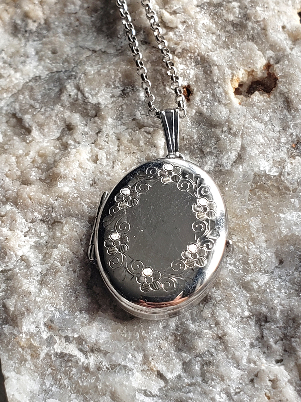 Four Picture Silver Locket / Marathon Locket