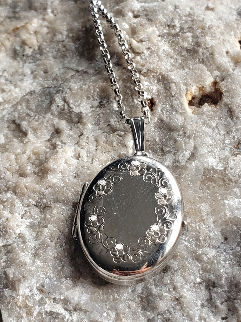 Four Picture Silver Locket / Marathon Locket