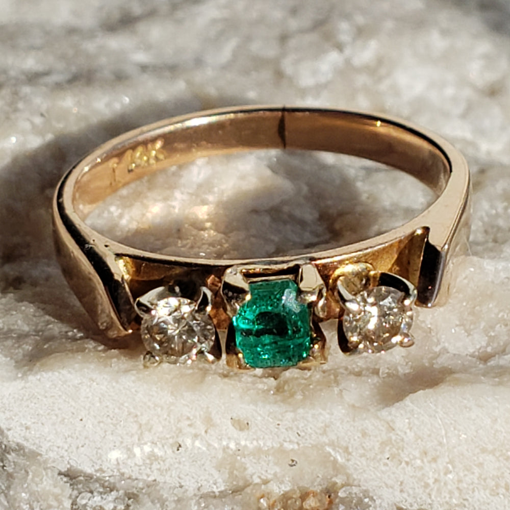Vintage Emerald Rings | Elegant Antique Emerald Rings | The Chelsea  Bijouterie