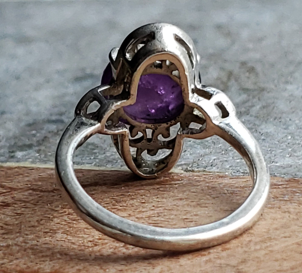 Amethyst Ring / Sterling Silver and Cabochon Amethyst Ring
