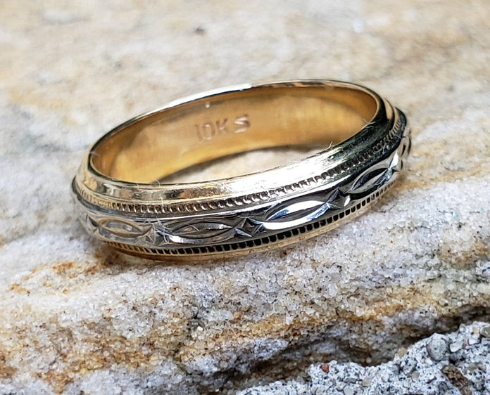 10k Patterned Gold Wedding Band / Two Tone Engraved Wedding Band / Stacking Band / Ring Stack