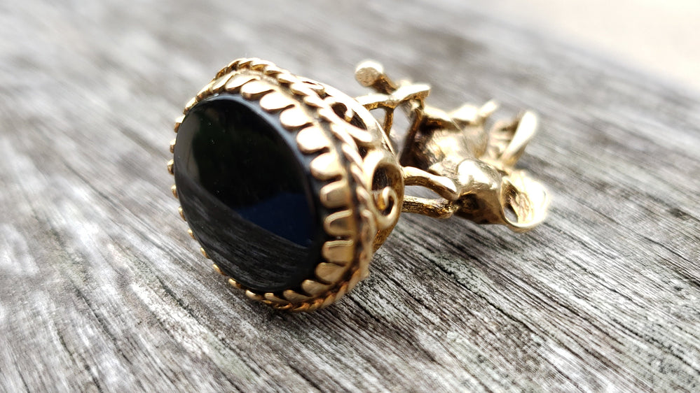 9K Gold Horse Fob / Fob in 9k Gold and Onyx