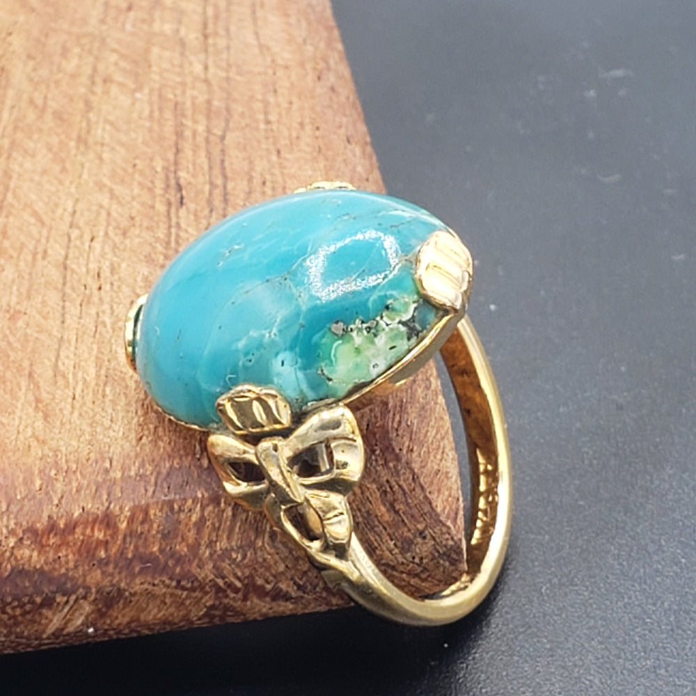Vintage Turquoise Ring / Gold and Blue Turquoise Ring / Natural Un-Dyed Blue Turquoise