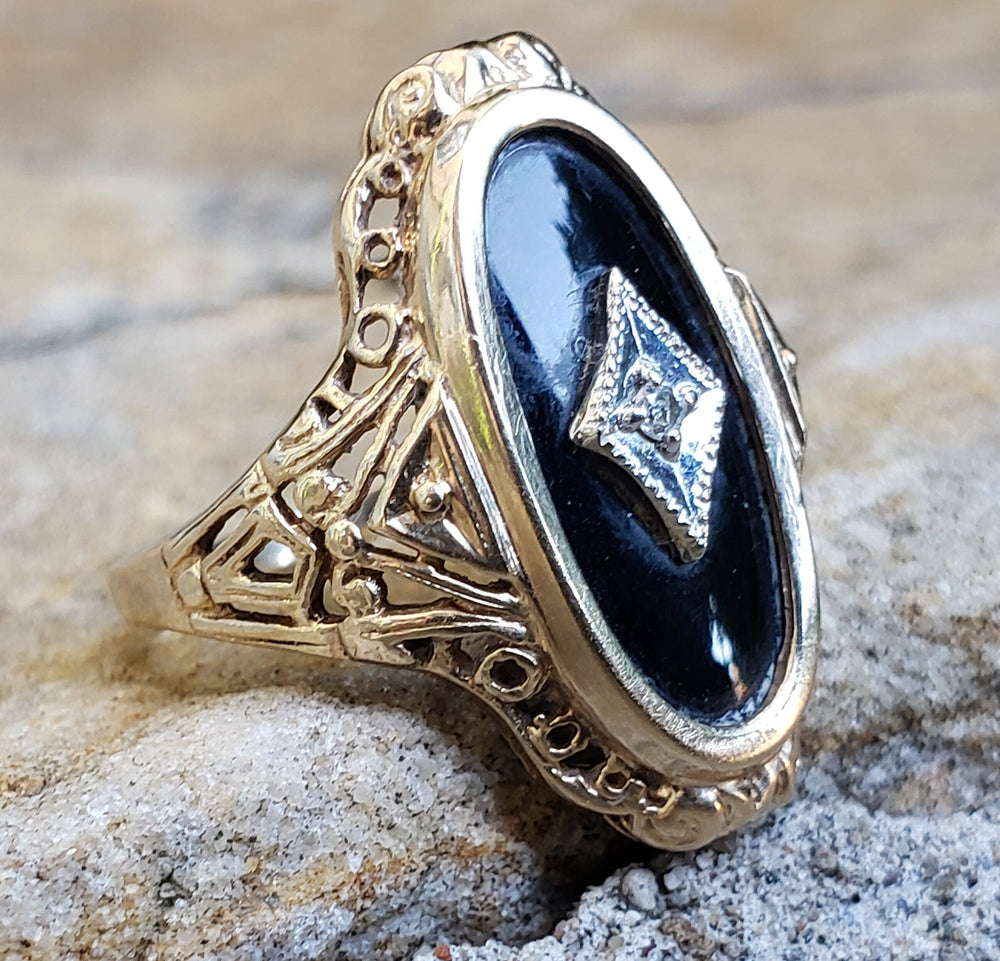 Onyx Filigree Ring / Antique Onyx Ring / Onyx and Diamond Filigree Ring / Art Deco Ring